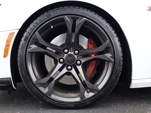 Used 2019 Chevrolet Camaro SS image 7