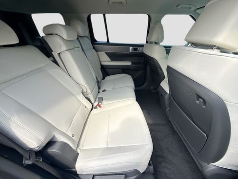 New 2026 Hyundai Santa Fe SE FWD image 19