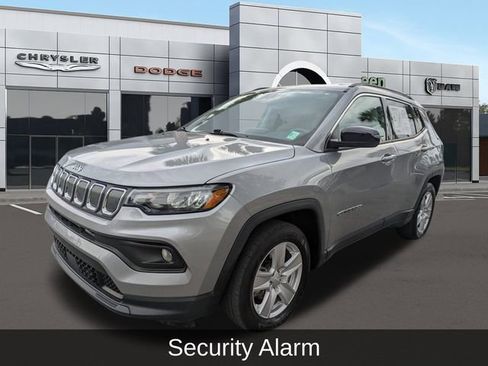 Used 2022 Jeep Compass Latitude w/ Convenience Group image 9