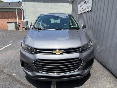 Used 2020 Chevrolet Trax LS w/ LPO, Protection Package AWD/4WD image 2