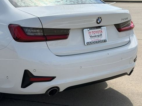Used 2021 BMW 330i Sedan w/ Premium Package image 6