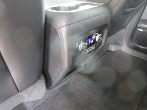 Used 2025 Buick Enclave Preferred FWD image 24