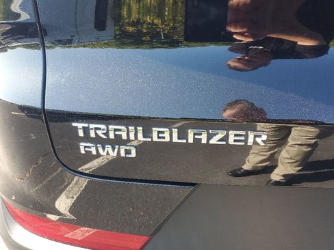 Used 2022 Chevrolet TrailBlazer LT w/ Convenience Package AWD/4WD image 5