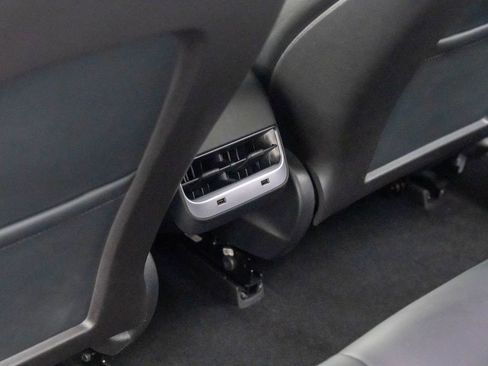 Used 2020 Tesla Model 3 Performance image 17