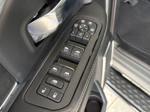 Used 2026 RAM 2500 Laramie w/ Night Edition AWD/4WD image 10