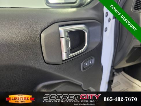 New 2026 Jeep Wrangler Unlimited Sport image 12