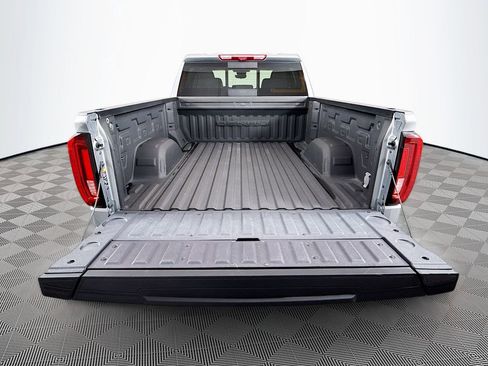 Used 2024 GMC Sierra 1500 Denali w/ Denali Reserve Package AWD/4WD image 27
