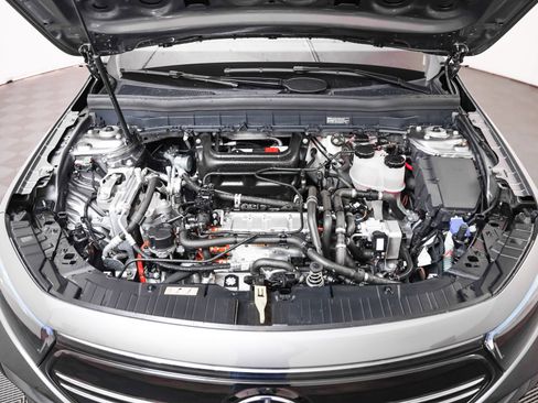 Certified 2022 Mercedes-Benz EQB 300 4MATIC image 4