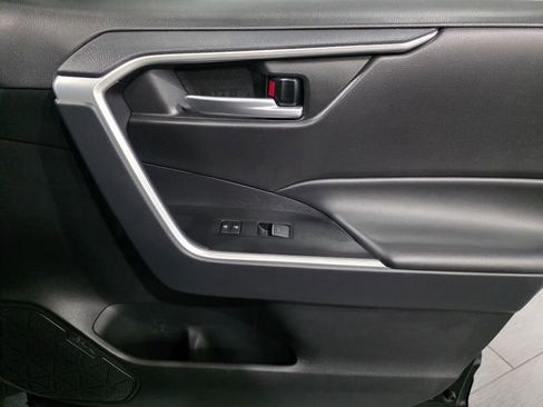 Used 2025 Toyota RAV4 XLE image 13