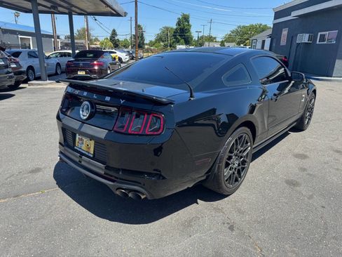 Used 2014 Ford Mustang Shelby GT500 w/ Equipment Group 821A RWD image 5