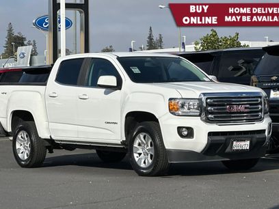 Used 2017 GMC Canyon SLE w/ SLE Convenience Package