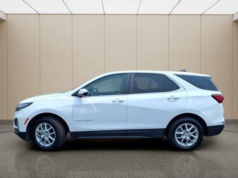 Used 2024 Chevrolet Equinox LT AWD/4WD image 16