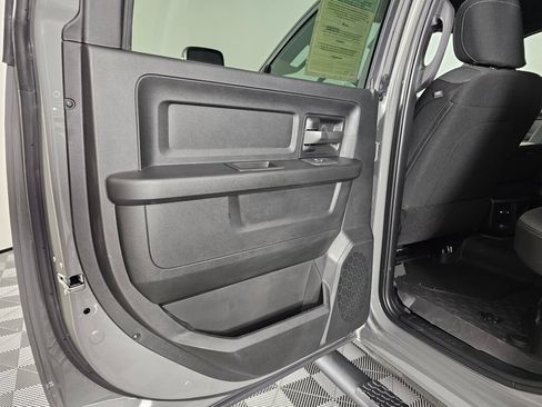 New 2026 RAM 2500 Tradesman AWD/4WD image 31