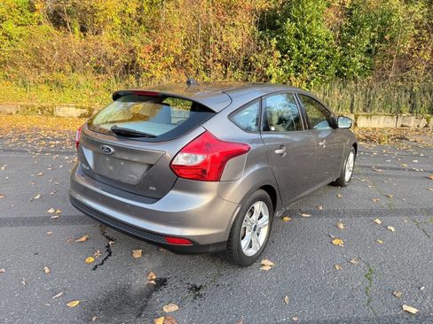 Used 2014 Ford Focus SE image 25