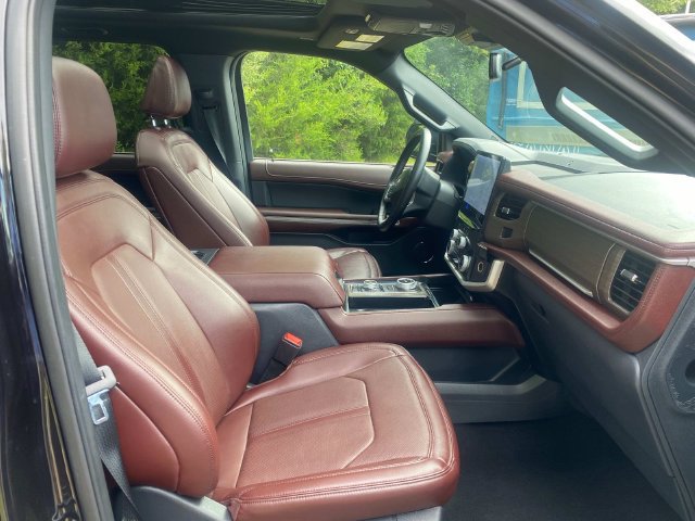Used 2024 Ford Expedition Max Limited AWD/4WD image 36