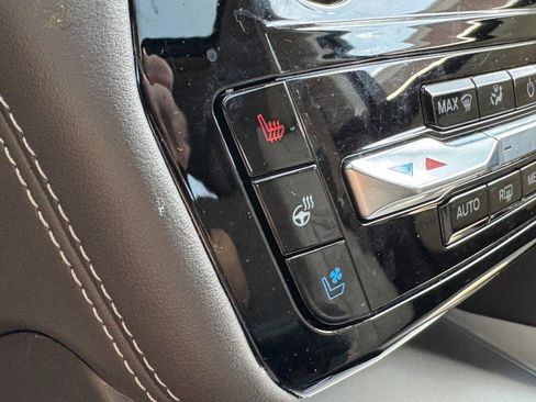 Used 2022 Ford Explorer Platinum w/ Equipment Group 601A image 22