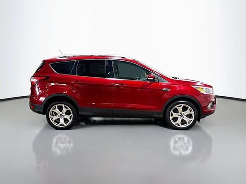 Used 2018 Ford Escape Titanium w/ Ford Safe & Smart Package AWD/4WD image 5