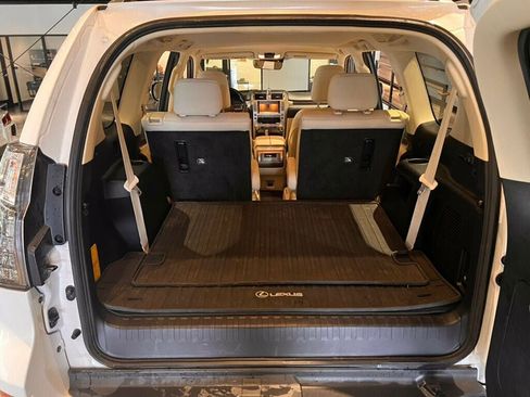 Used 2021 Lexus GX 460 Premium AWD/4WD image 23