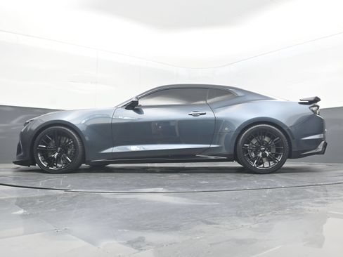 Used 2021 Chevrolet Camaro ZL1 w/ LPO, ZL1 Protection Package RWD image 33
