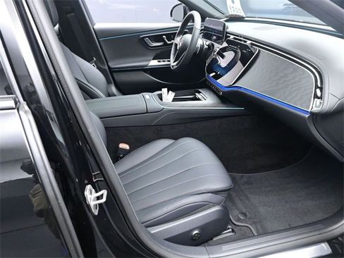 New 2026 Mercedes-Benz E 450 4MATIC Sedan image 29