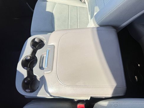 Used 2015 RAM 1500 Express image 27