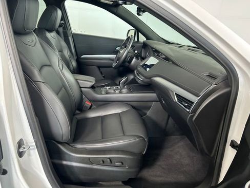 Certified 2023 Cadillac XT4 Premium Luxury w/ Cold Weather Package image 25