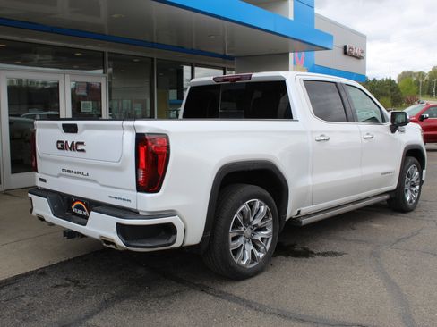 Used 2023 GMC Sierra 1500 Denali w/ Denali Reserve Package AWD/4WD image 3