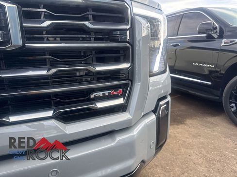 Used 2024 GMC Sierra 2500 AT4 AWD/4WD image 38