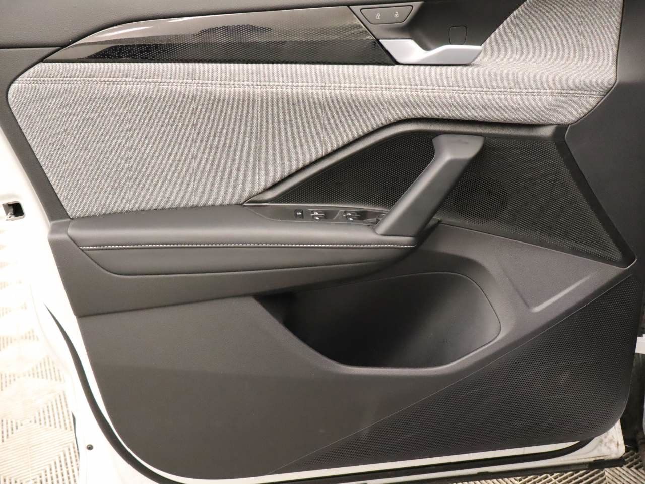 Certified 2026 Volkswagen Tiguan S FWD image 17
