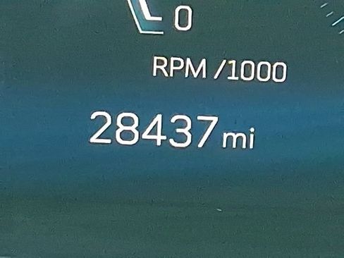 Used 2025 Cadillac XT4 Premium Luxury image 13