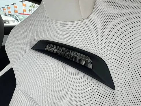 Used 2024 Tesla Model S Plaid AWD/4WD image 10