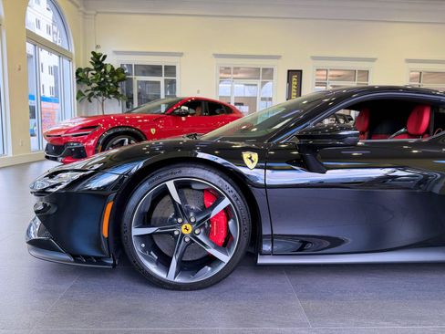 Used 2023 Ferrari SF90 Stradale AWD/4WD image 23