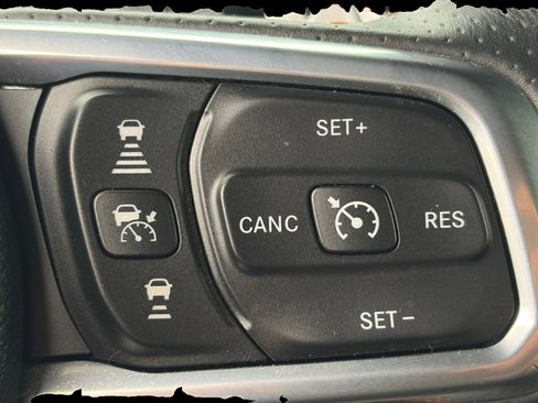 Used 2023 Jeep Wrangler Unlimited Rubicon 392 w/ Xtreme Recon 35" Tire Package AWD/4WD image 27