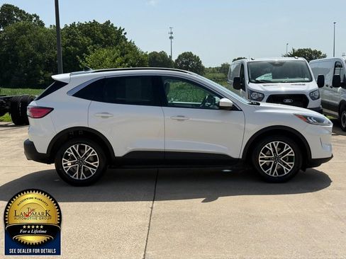 Used 2022 Ford Escape SEL FWD image 4