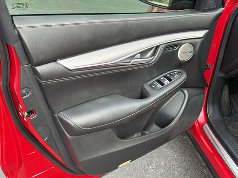 Used 2023 INFINITI QX55 Essential image 10