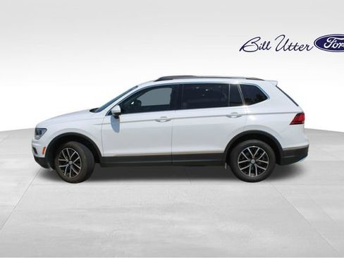 Used 2021 Volkswagen Tiguan SE FWD image 8