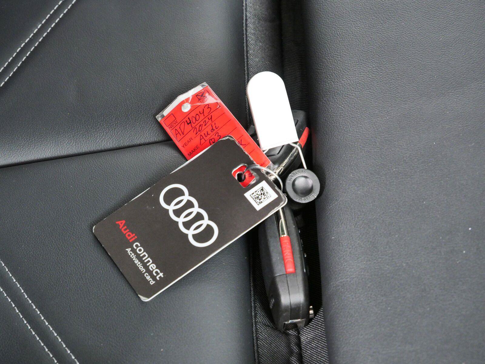 Used 2024 Audi Q3 2.0T Premium Plus AWD/4WD image 38
