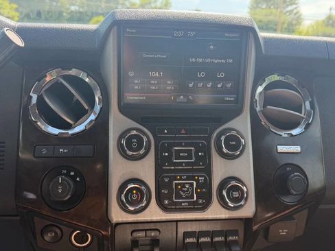Used 2016 Ford F250 Platinum w/ FX4 Off-Road Package AWD/4WD image 17