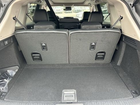 New 2026 Acura MDX SH-AWD image 10