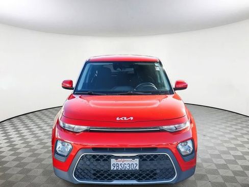 Used 2022 Kia Soul LX w/ Technology Package image 3