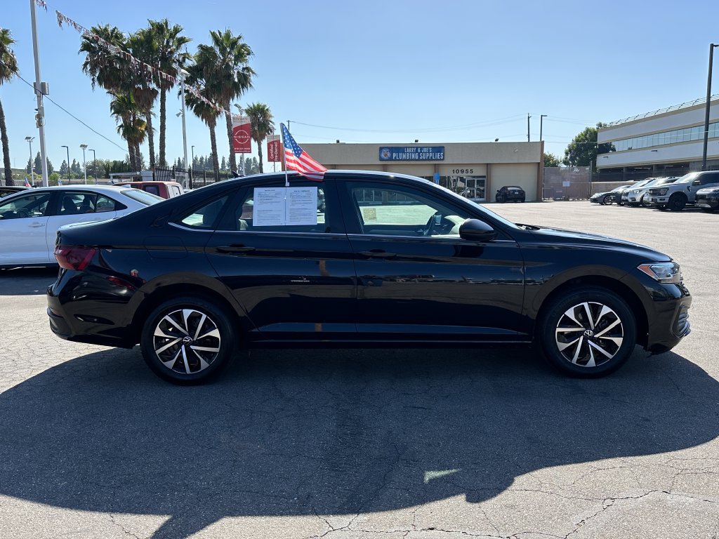 Used 2024 Volkswagen Jetta S FWD image 9