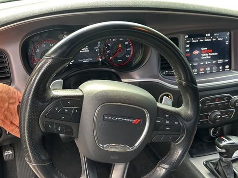 Used 2019 Dodge Charger SXT w/ Blacktop Package AWD/4WD image 3