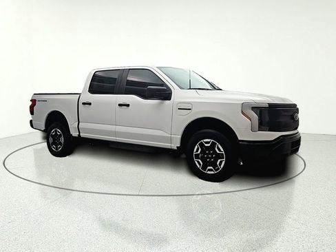 Used 2022 Ford F150 Lightning Pro image 2