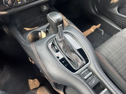 Used 2024 Honda HR-V Sport image 32