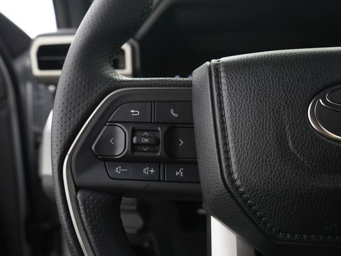 Used 2026 Toyota 4Runner SR5 AWD/4WD image 23