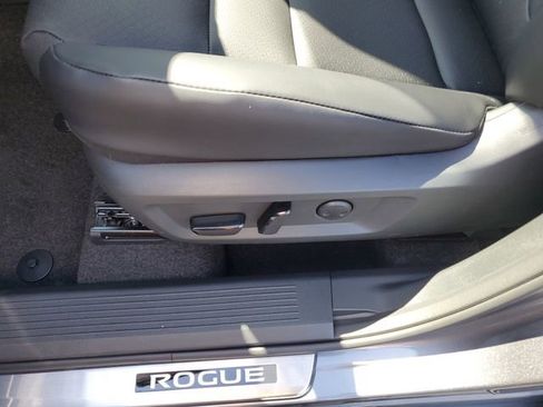 New 2026 Nissan Rogue SV AWD/4WD image 22