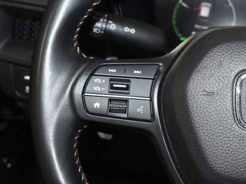 Used 2025 Honda CR-V Sport-L image 14