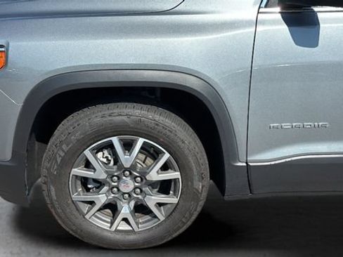 Used 2023 GMC Acadia SLE w/ Driver Convenience Package AWD/4WD image 32