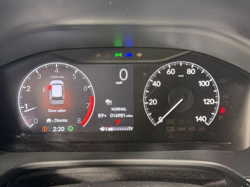 Used 2025 Honda CR-V EX-L image 18