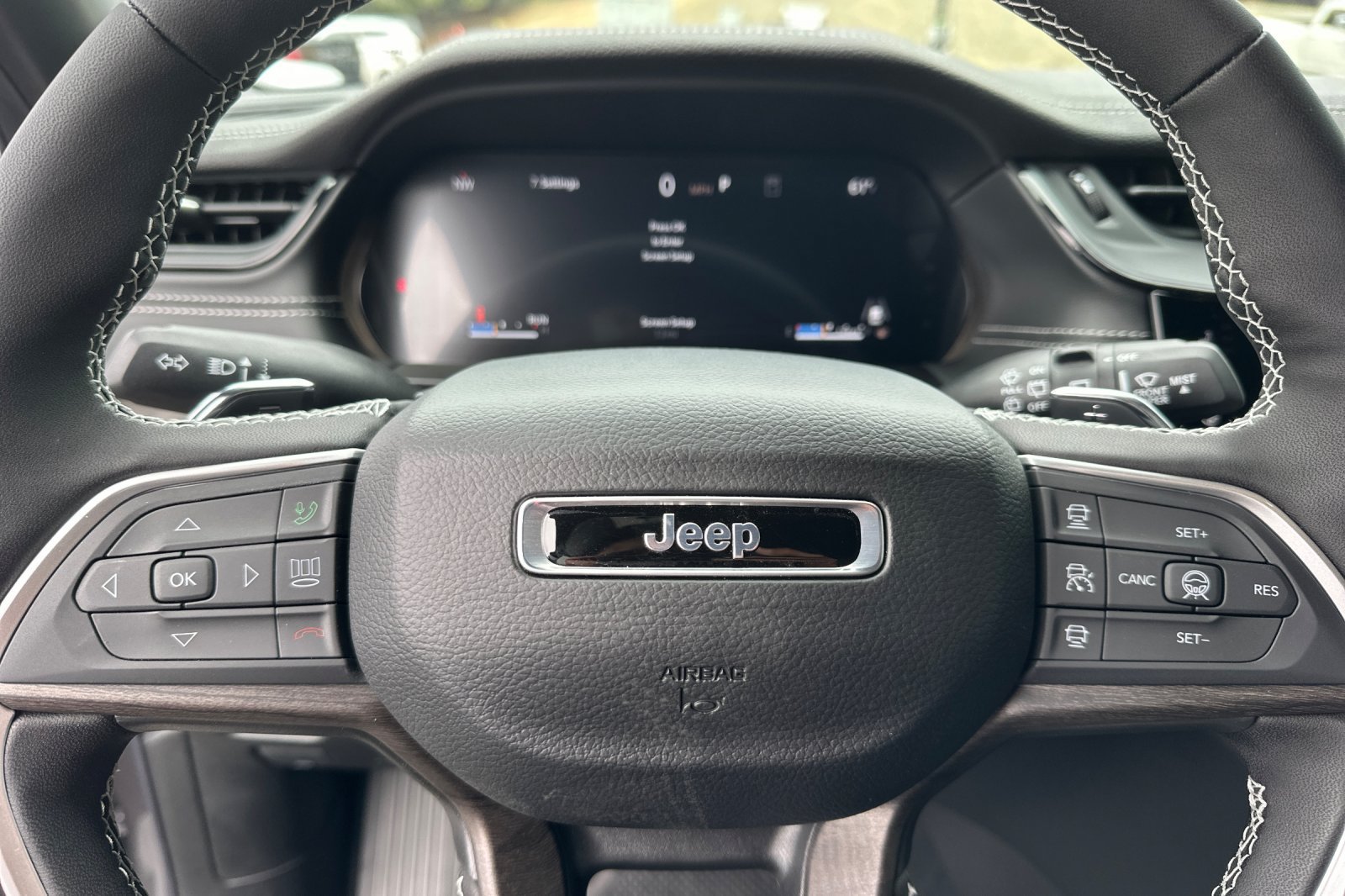 New 2026 Jeep Grand Cherokee L 4WD image 23